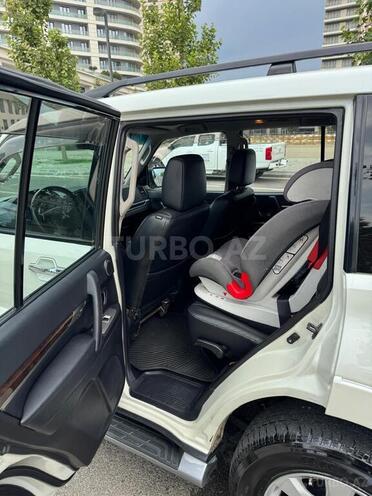 Mitsubishi Pajero 2010, 360,000 km - 3.5 л - Bakı
