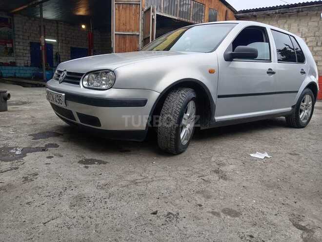 Volkswagen Golf 1999, 230,371 km - 1.4 l - Quba