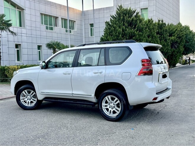 Toyota Land Cruiser Prado 2010, 156,000 km - 2.7 л - Biləsuvar