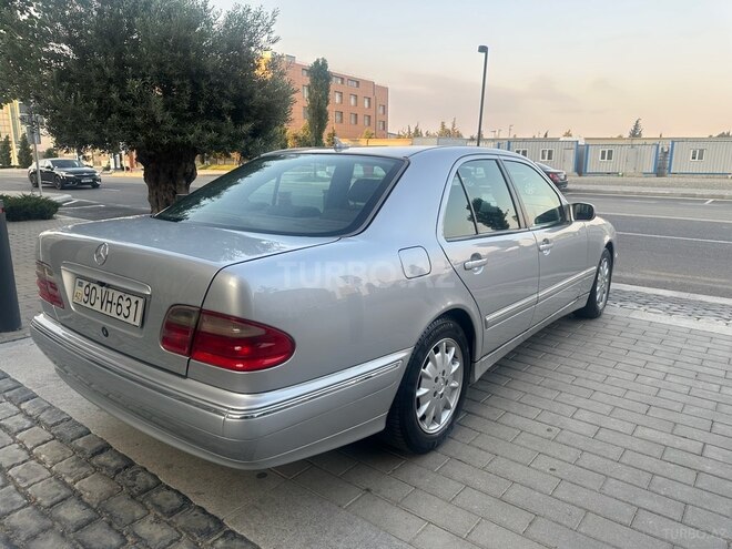 Mercedes E 240 2000, 380,124 km - 2.4 l - Bakı