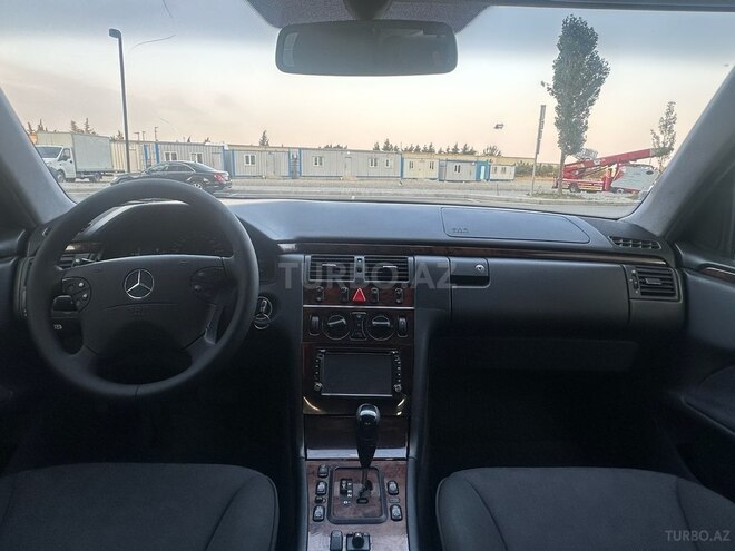Mercedes E 240 2000, 380,124 km - 2.4 l - Bakı