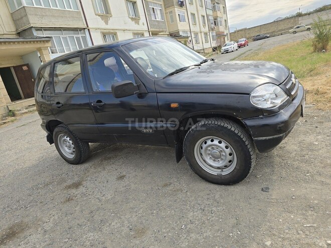 Chevrolet Niva 2008, 144,000 km - 1.7 л - Quba