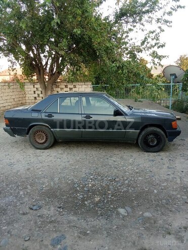 Mercedes 190 1990, 407,000 km - 2.0 l - Neftçala