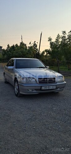 Mercedes C 180 1999, 400,000 km - 1.8 l - Saatlı