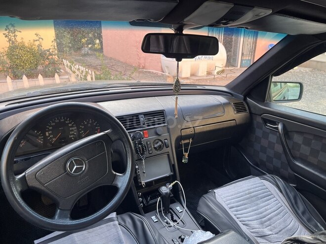 Mercedes C 220 1995, 522,425 km - 2.2 l - Bakı