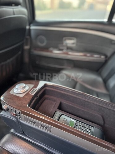 BMW 745-9