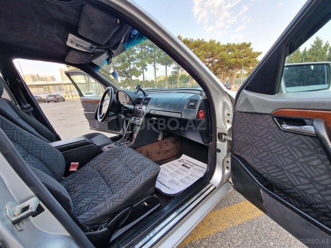 Mercedes C 180 1995, 254,873 km - 1.8 l - Sumqayıt