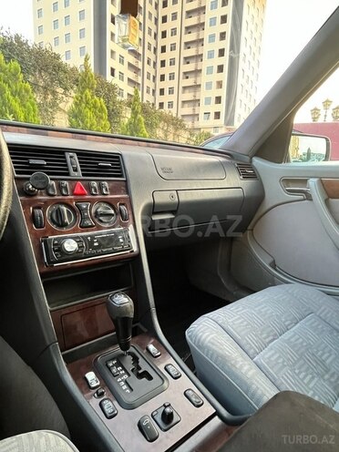 Mercedes C 220 d 1998, 302,387 km - 2.2 л - Bakı