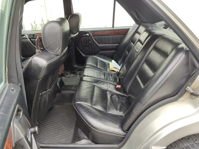 Mercedes E 300 d 1993, 289,955 km - 3.0 l - Şəki