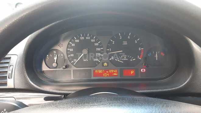 BMW 320 2001, 198,000 km - 2.2 l - Bakı