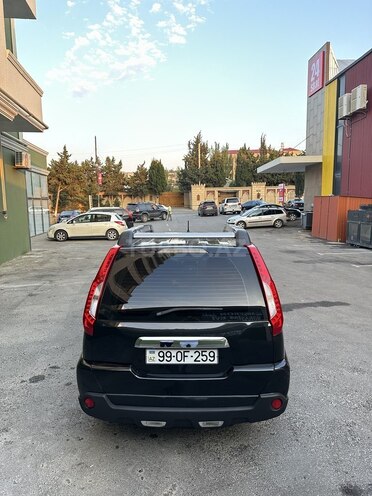 Nissan X-Trail 2013, 189,000 km - 2.5 l - Bakı