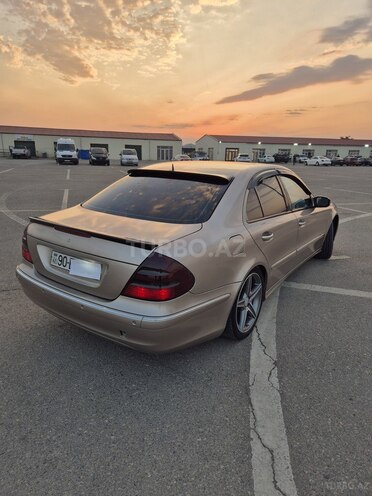 Mercedes E 220 2003, 393,058 km - 2.2 л - Bakı