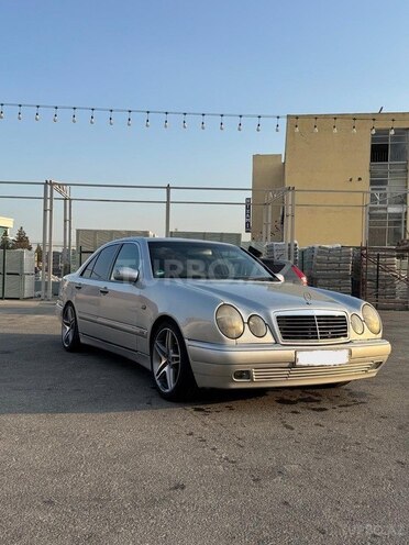 Mercedes E 240 1997, 398,000 km - 2.4 l - Bakı