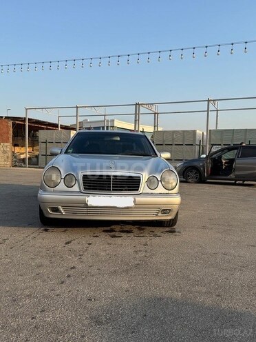 Mercedes E 240 1997, 398,000 km - 2.4 l - Bakı