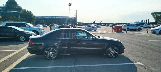 Mercedes E 220 d 2002, 295,000 km - 2.2 л - Bakı