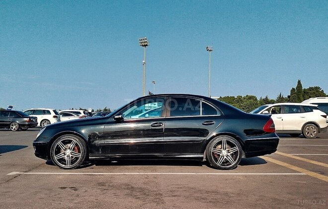 Mercedes E 220 d 2002, 295,000 km - 2.2 л - Bakı