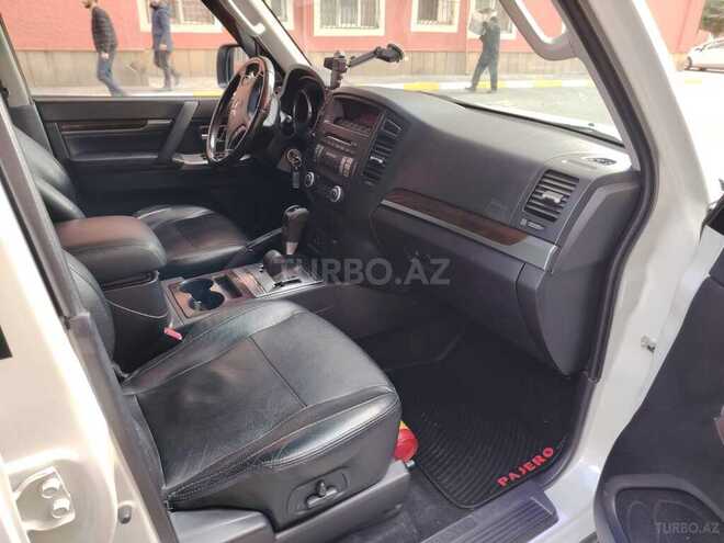 Mitsubishi Pajero 2011, 187,000 km - 3.5 l - Bakı