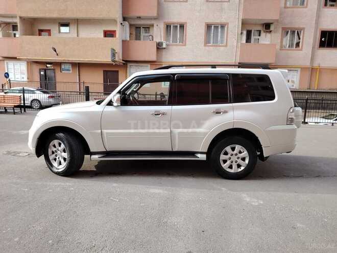 Mitsubishi Pajero 2011, 187,000 km - 3.5 l - Bakı