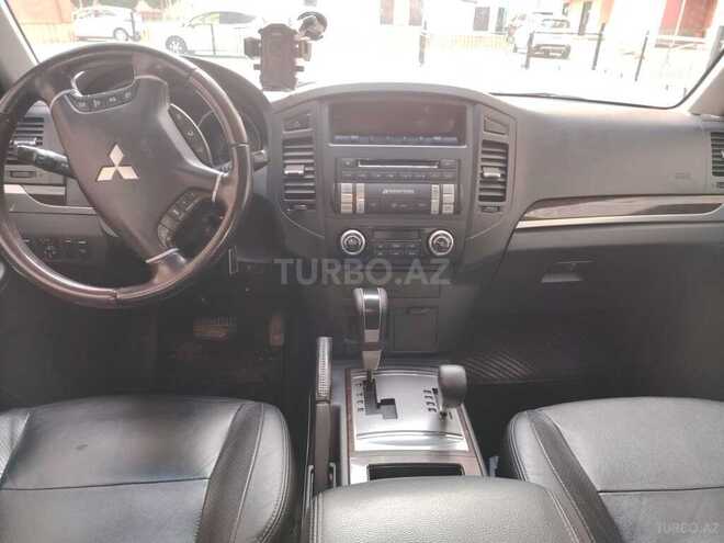 Mitsubishi Pajero 2011, 187,000 km - 3.5 l - Bakı
