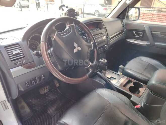 Mitsubishi Pajero 2011, 187,000 km - 3.5 l - Bakı