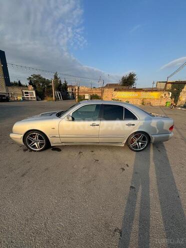 Mercedes E 240 1997, 398,000 km - 2.4 l - Bakı
