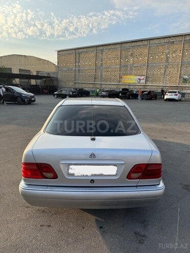 Mercedes E 240 1997, 398,000 km - 2.4 l - Bakı