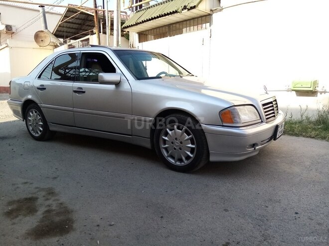 Mercedes C 230 1998, 290,000 km - 2.3 l - Bakı