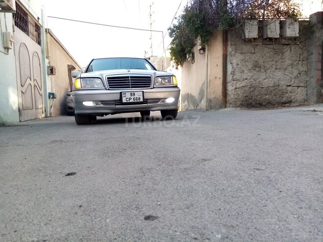Mercedes C 230 1998, 290,000 km - 2.3 l - Bakı