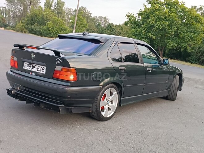 BMW 318 1996, 222,000 km - 1.8 л - Zaqatala