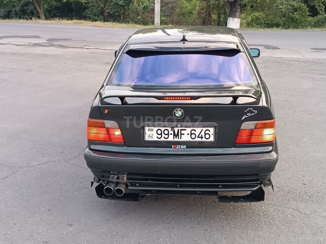 BMW 318 1996, 222,000 km - 1.8 л - Zaqatala