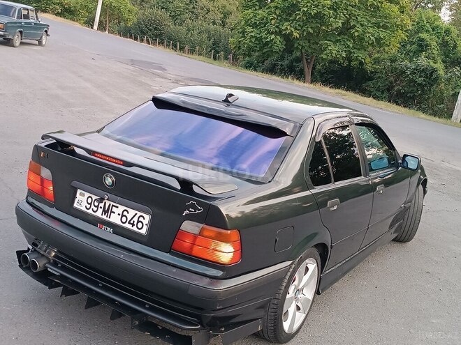BMW 318 1996, 222,000 km - 1.8 л - Zaqatala