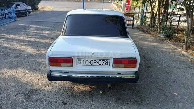 LADA (VAZ) 2107 2005, 83,000 km - 1.6 l - Ucar