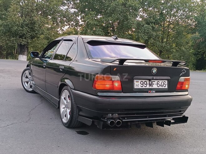 BMW 318 1996, 222,000 km - 1.8 л - Zaqatala
