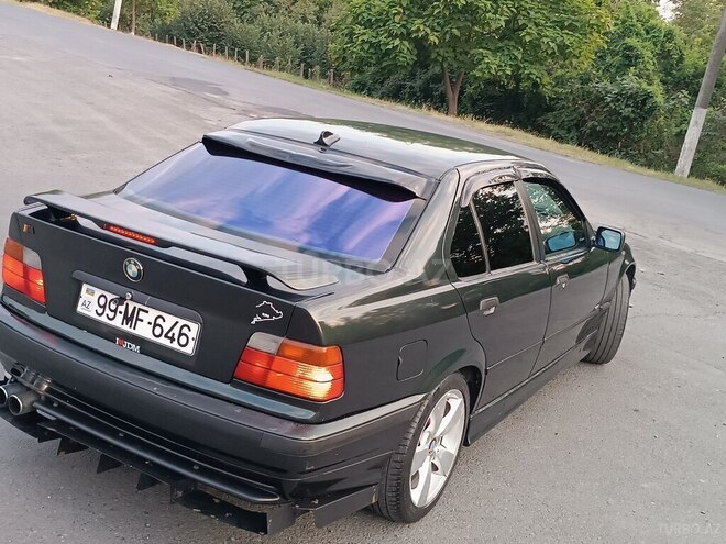 BMW 318 1996, 222,000 km - 1.8 л - Zaqatala