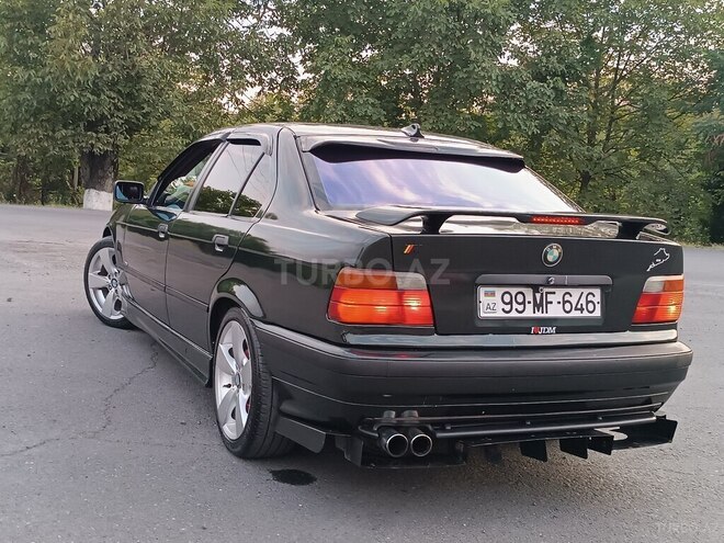 BMW 318 1996, 222,000 km - 1.8 л - Zaqatala