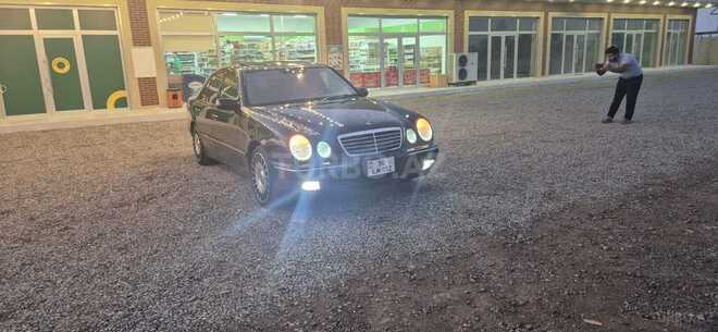 Mercedes E 320 2000, 398,000 km - 3.2 l - Salyan
