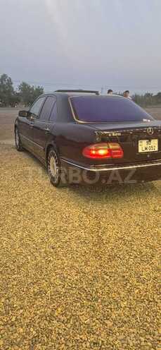Mercedes E 320 2000, 398,000 km - 3.2 l - Salyan