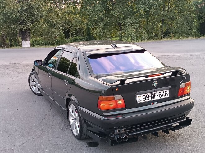 BMW 318 1996, 222,000 km - 1.8 л - Zaqatala