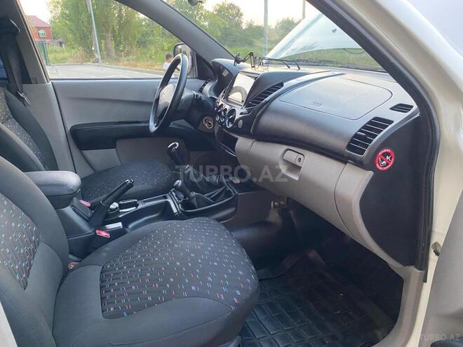 Mitsubishi L200 2014, 300,000 km - 2.5 l - Lənkəran