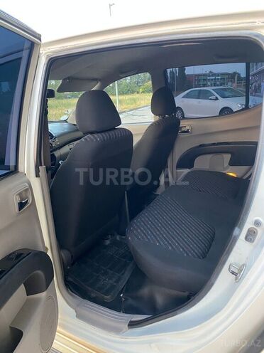 Mitsubishi L200 2014, 300,000 km - 2.5 l - Lənkəran
