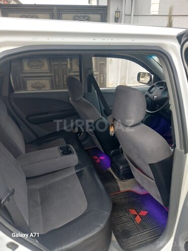 Mitsubishi Airtrek 2001, 400,000 km - 2.4 л - Bakı