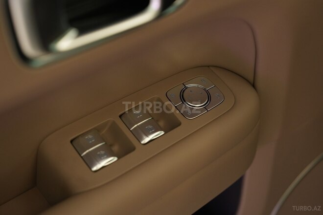 Li Auto  2025, 0 km - 1.5 l - Bakı