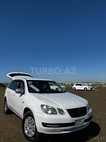 Mitsubishi Airtrek 2001, 400,000 km - 2.4 л - Bakı