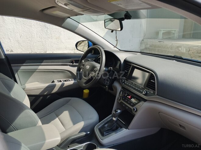 Hyundai Elantra 2017, 126,494 km - 2.0 л - Bakı