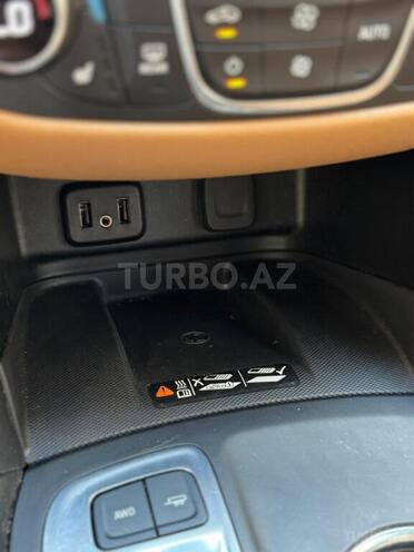 Chevrolet Equinox 2018, 124,500 km - 2.0 l - Göygöl