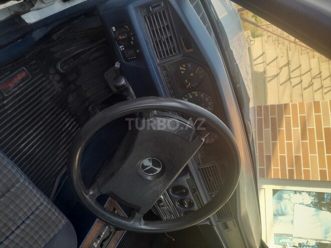 Mercedes 190 1990, 35,000 km - 2.0 l - Bakı