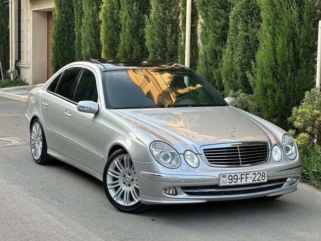 Mercedes E 320 2002, 299,000 km - 3.2 l - Bakı