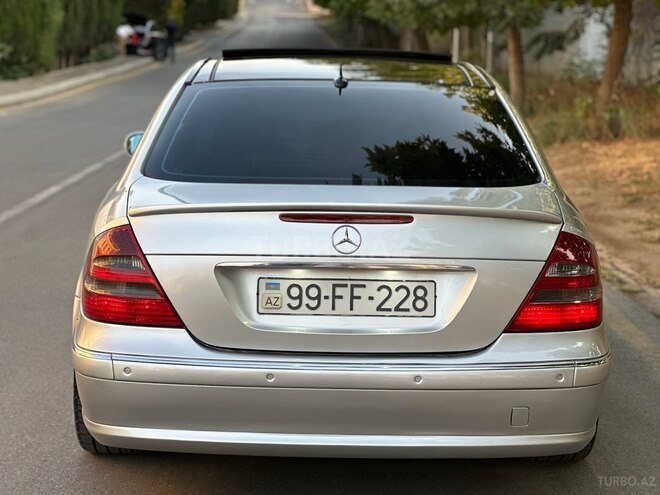Mercedes E 320 2002, 299,000 km - 3.2 l - Bakı
