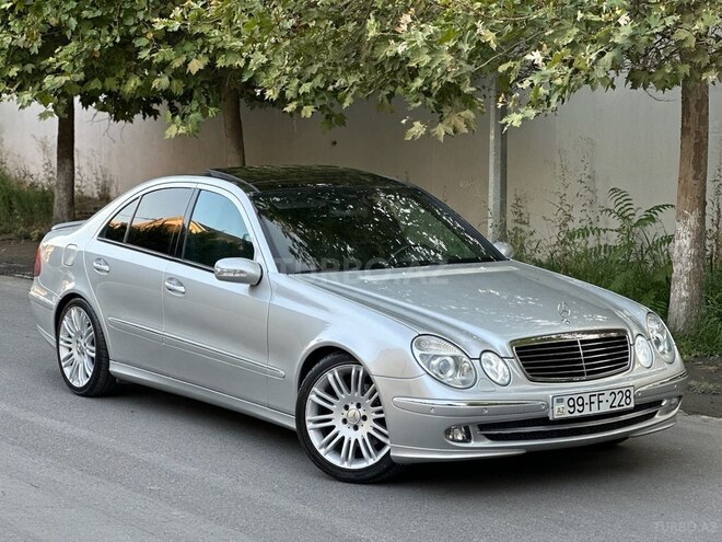 Mercedes E 320 2002, 299,000 km - 3.2 l - Bakı