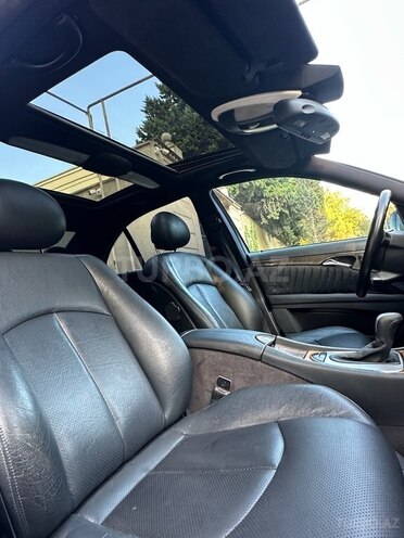 Mercedes E 320 2002, 299,000 km - 3.2 l - Bakı